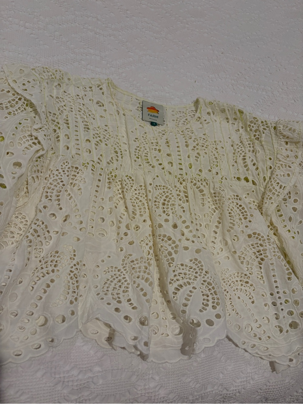 FARM Rio Palm Tree Richelieu Eyelet Ruffle Blouse - Picture 3 of 8